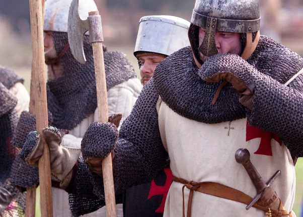 Участники крестовых походов перед боем