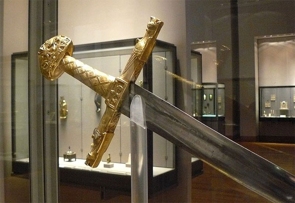 меч Карла Великого
