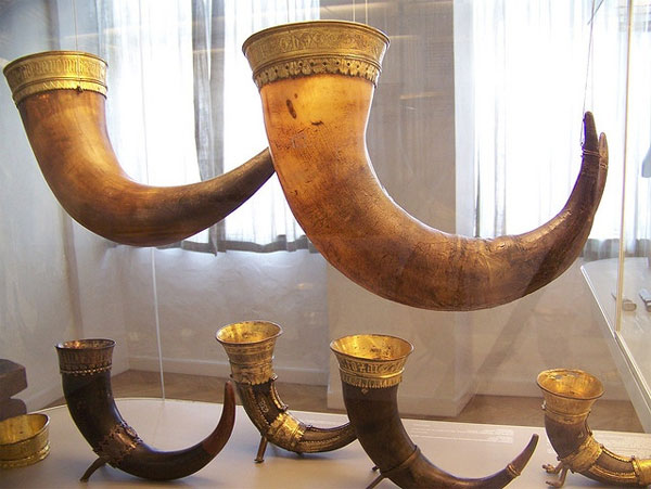 Питьевые рога Средневековья, Датский национальный музей. Фото DonKosin