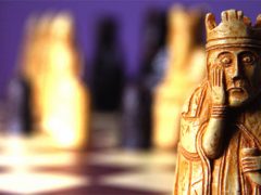 Какой воинский обряд скрыт в средневековых шахматах?